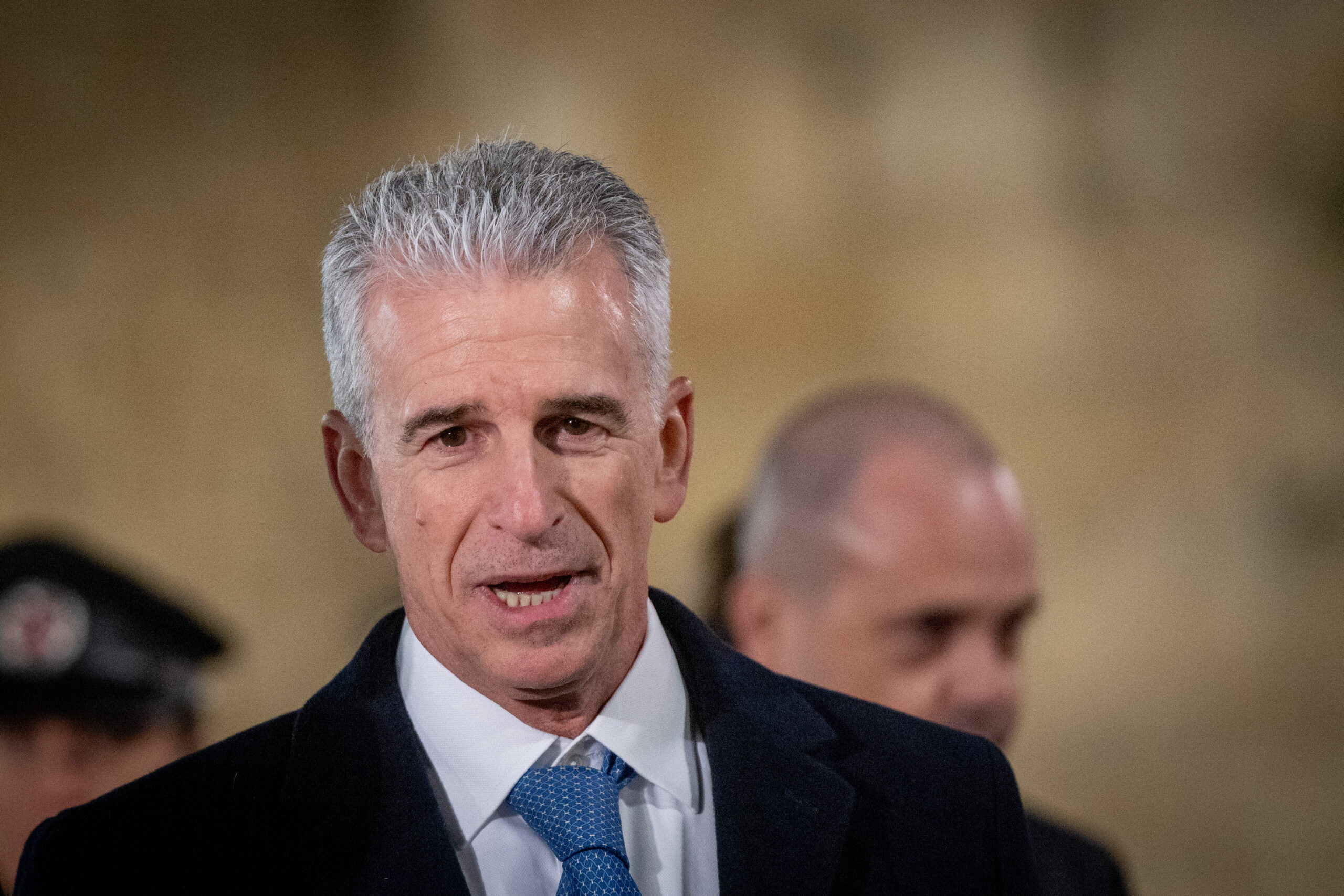 Outgoing Mossad Chief Barnea Backs Successor Gofman