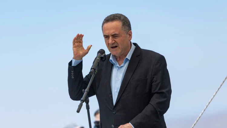 Israeli Defense Minister: IDF Will Remain in Lebanon