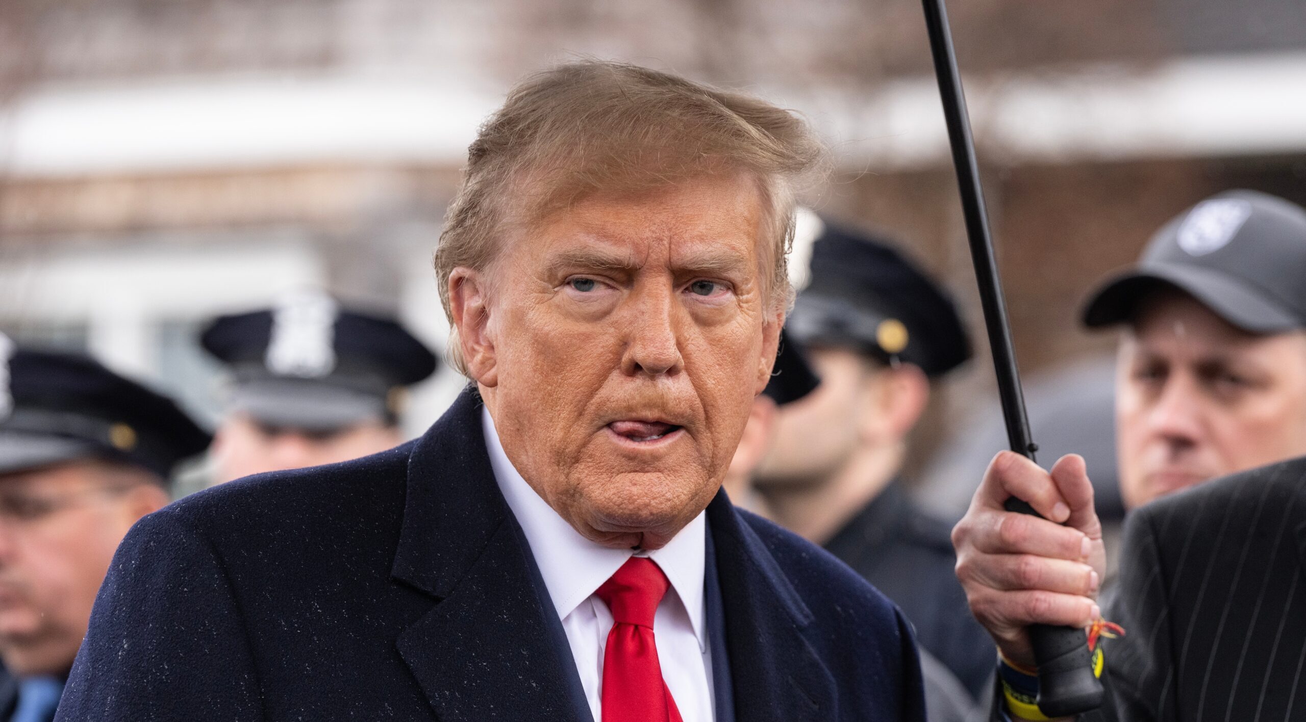 Trump Weighs ‘Massive’ Iran Strike, May Ask Israel to Join