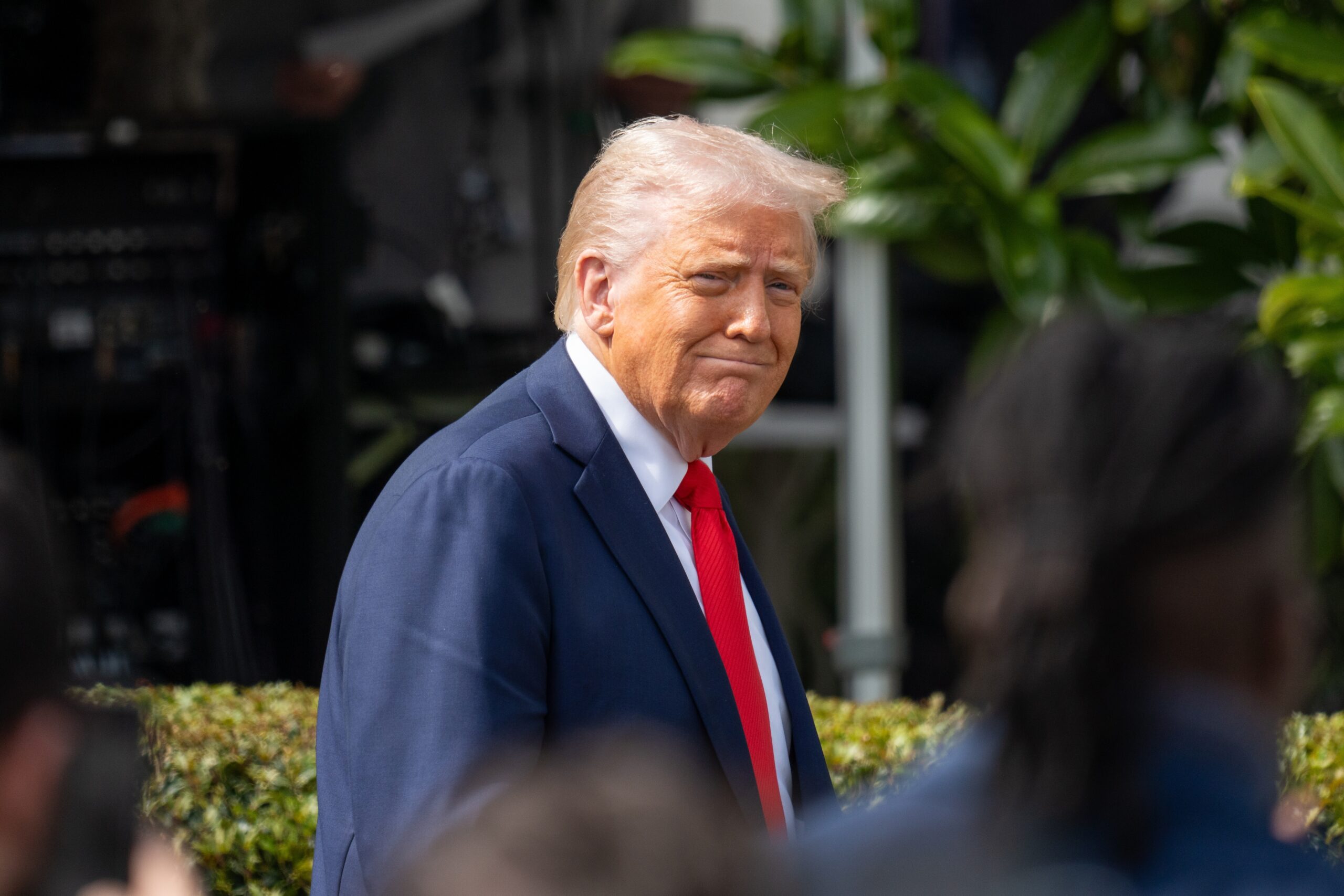 Trump Hosts Fiercely Anti-Zionist Rabbis at White House