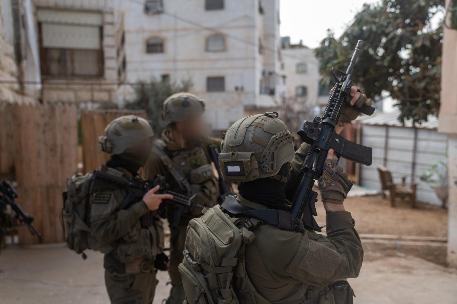 IDF Evacuates Israelis After Clash Outside Shechem