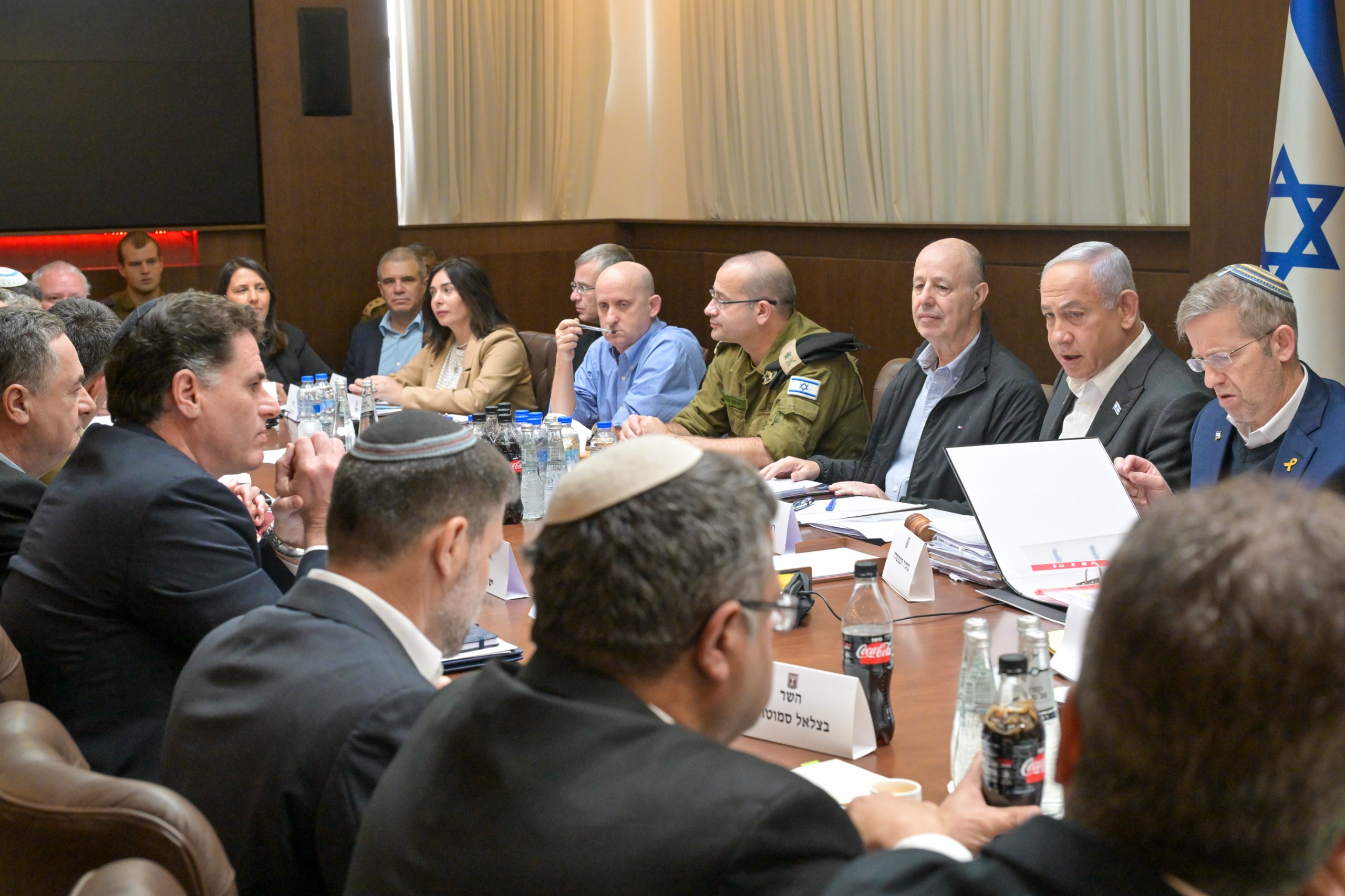 Israeli Cabinet Breaks Protocol with Secure Bunker Meeting