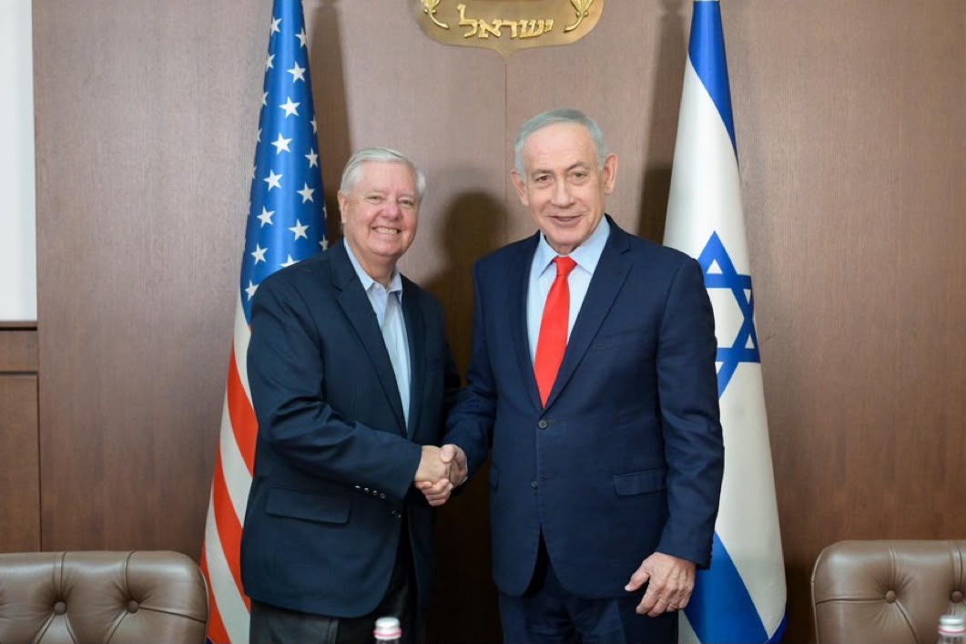 Netanyahu to Fly to Washington Monday At Trump’s Invitation