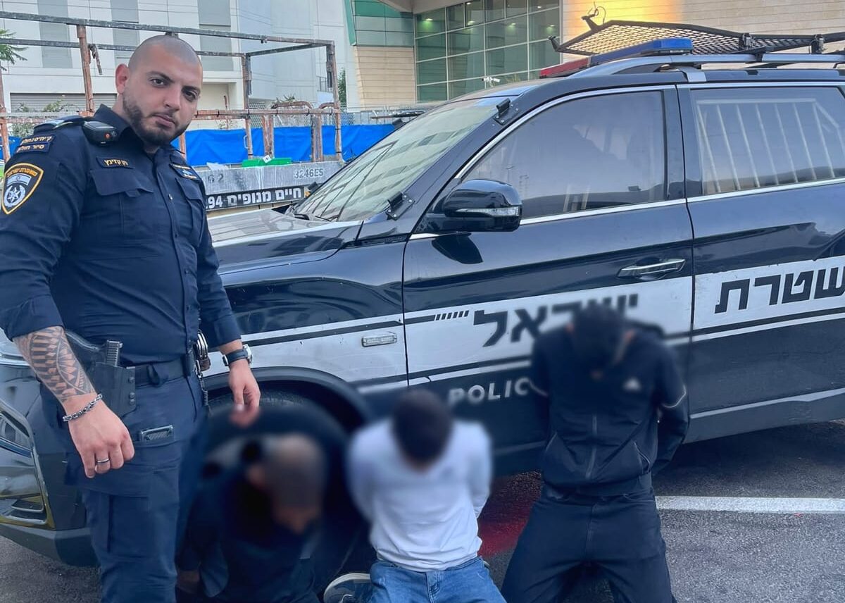 Four ‘Palestinians’ Arrested in Two-Hour Car Theft Spree