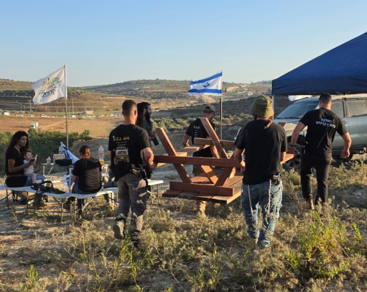 New Jewish Community Rises to Block Arab Expansion