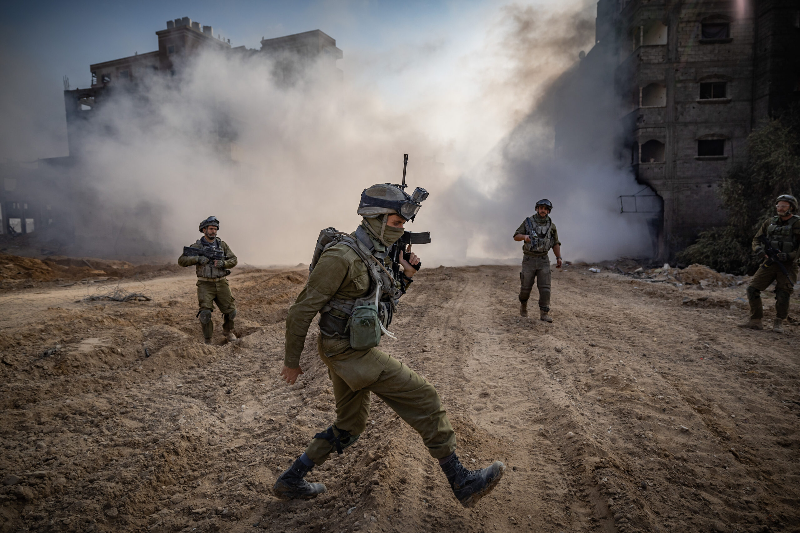 Bereaved Families to Netanyahu: Don’t Backstab Our Heroes