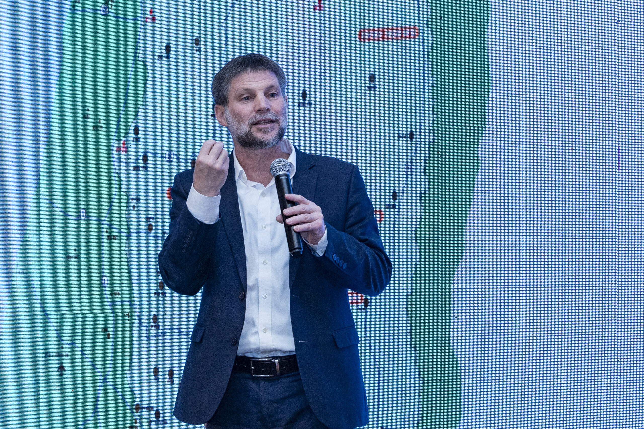 Arab Media Melts Down Over Smotrich’s 1M-Jew Negev Plan