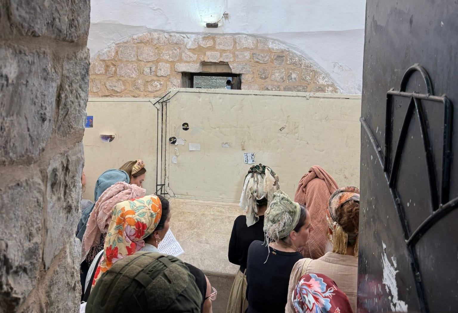 Thousands Enter Joseph’s Tomb Before Rosh Hashanah