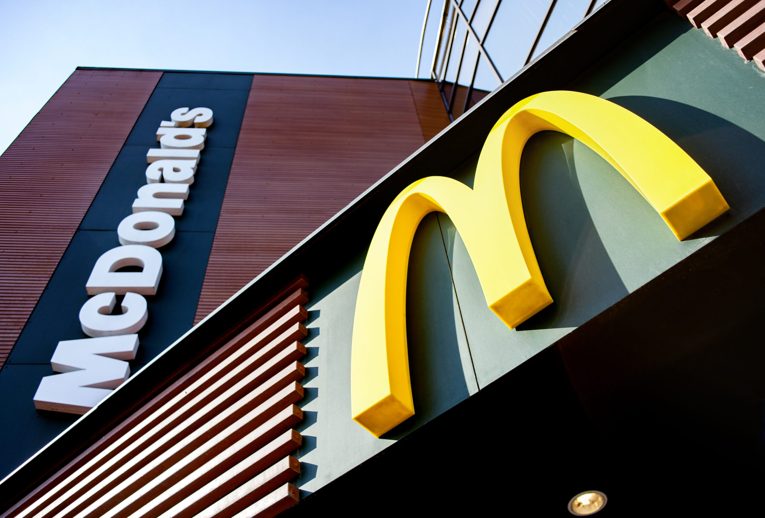 Aussie McDonald’s Worker Suspended Over Anti-Israel Slurs