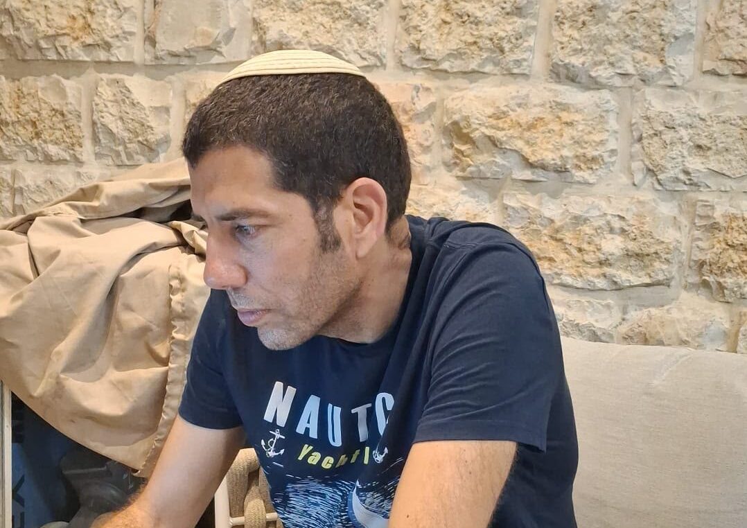 Terrorist Who Murdered Netanel Shakron Moved to Base
