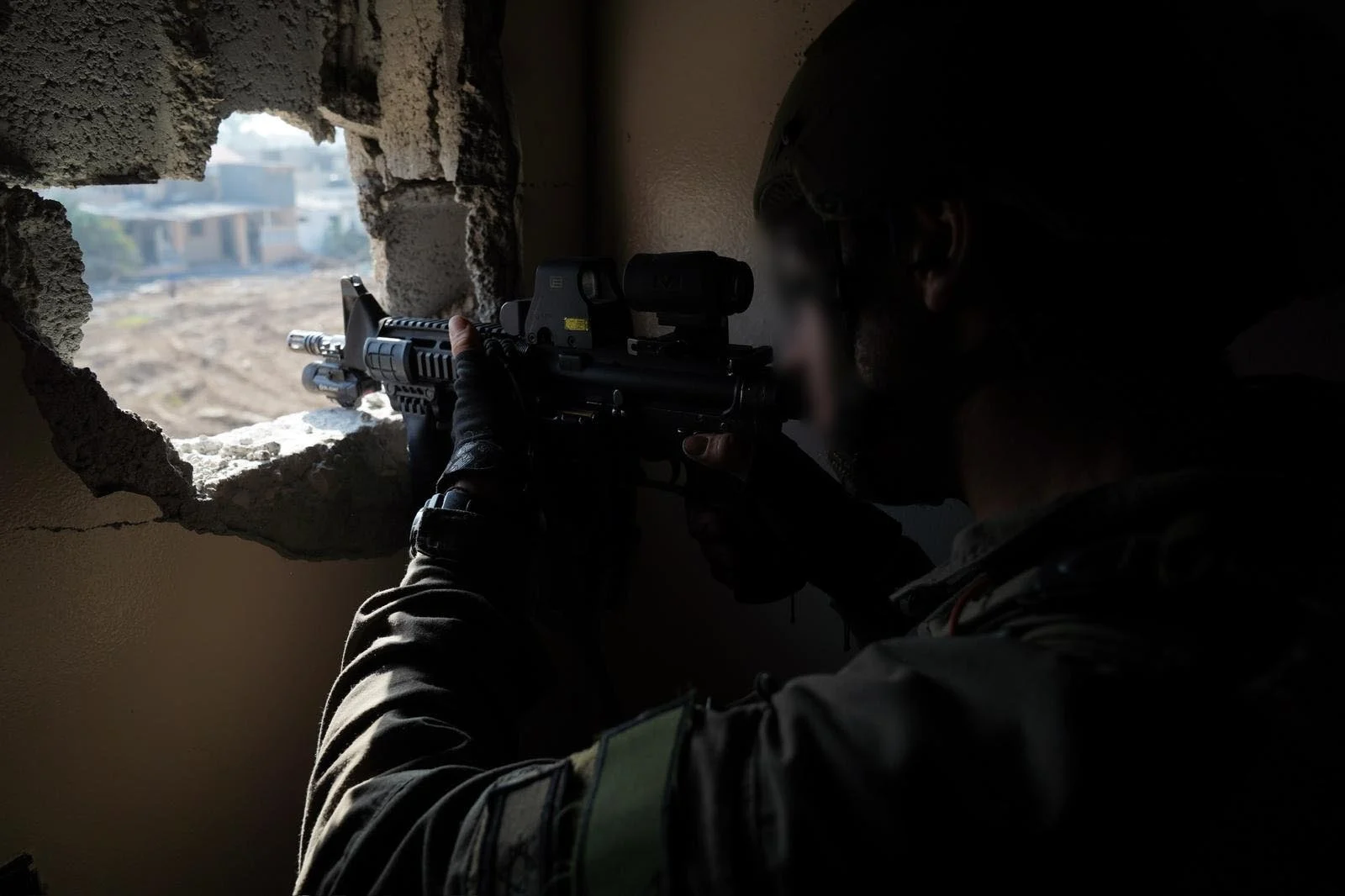 Suspected Terrorist Arrested After Four-Day Manhunt