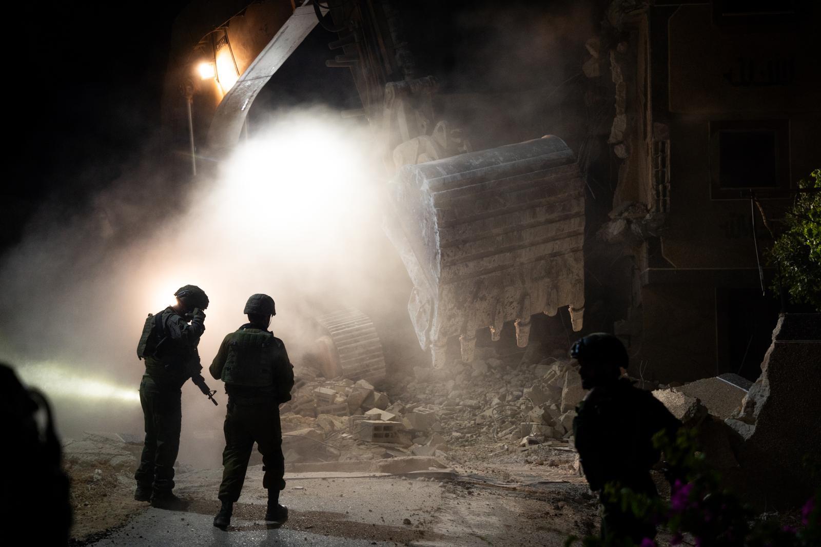 IDF Arrests Senior Fatah Terrorist in Tulkarm Raid