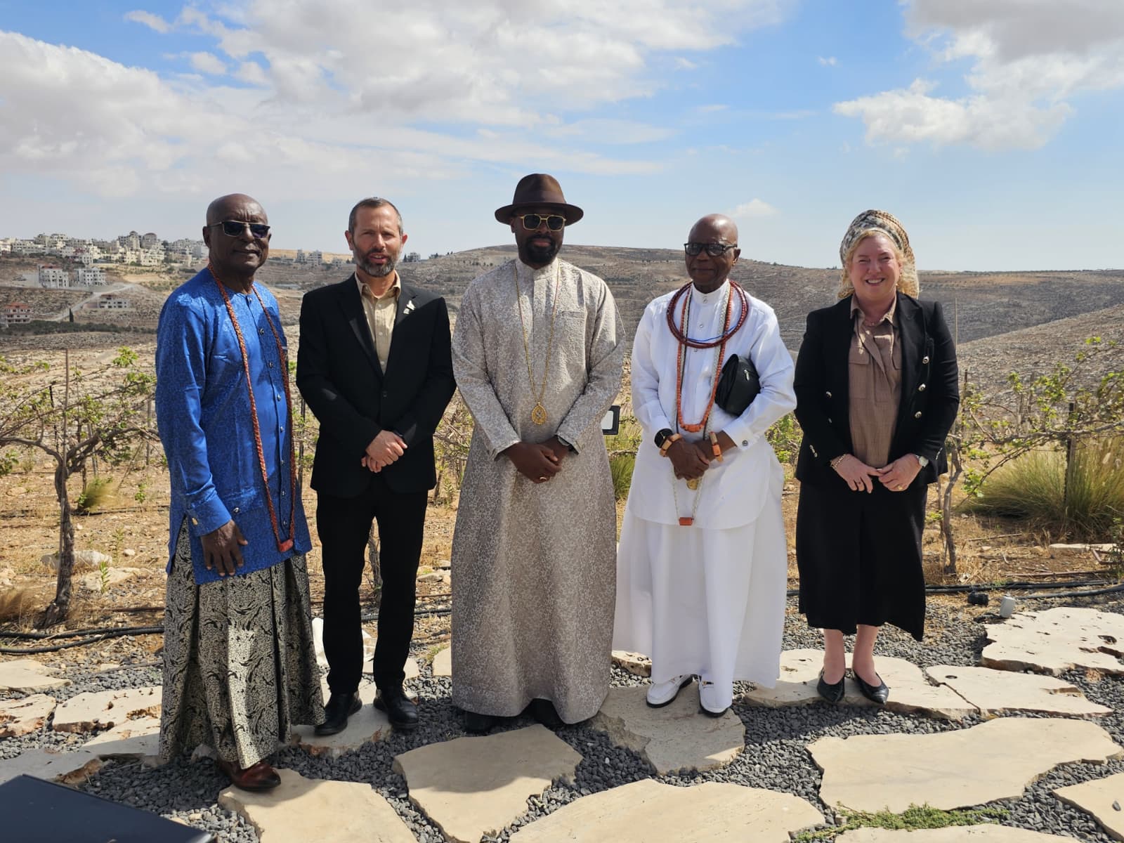 Nigerian King Visits Binyamin, Tours Biblical Sites & Wineries